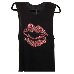 Red glitter lips tank
